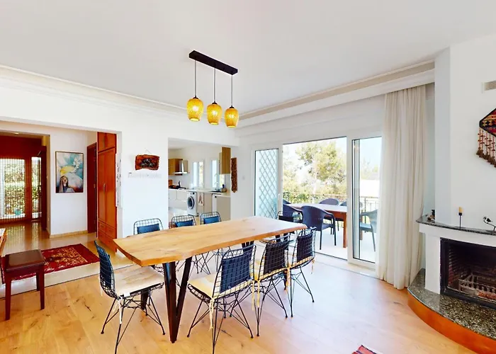 Hillcrest * Kyrenia (Northern Cyprus)